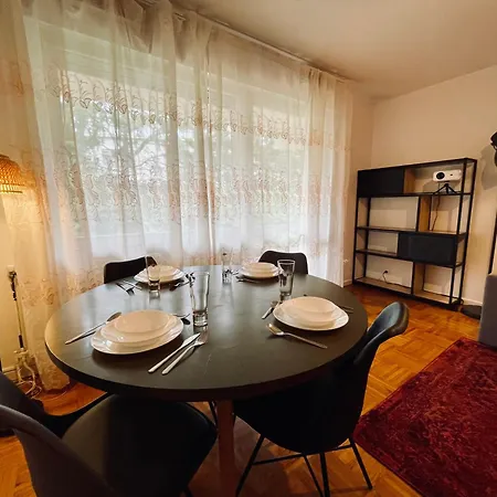 Apartment Authentique